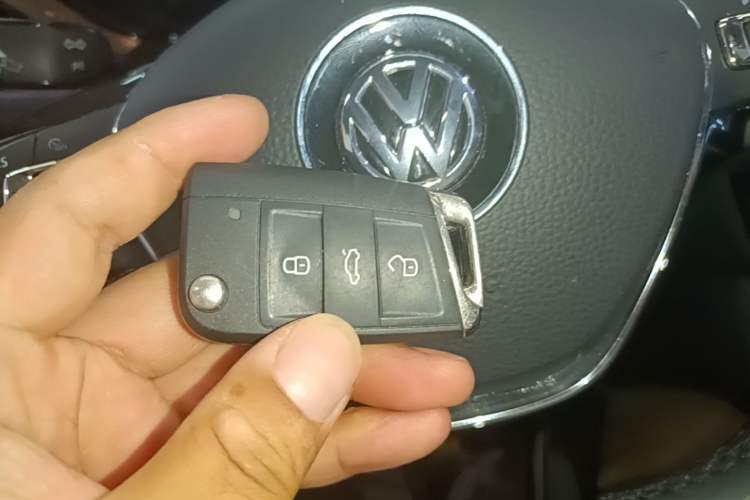 Used Volkswagen Tharu 2019 280TSI Two-Wheel Drive Flagship Version China VI Standard Interior 1