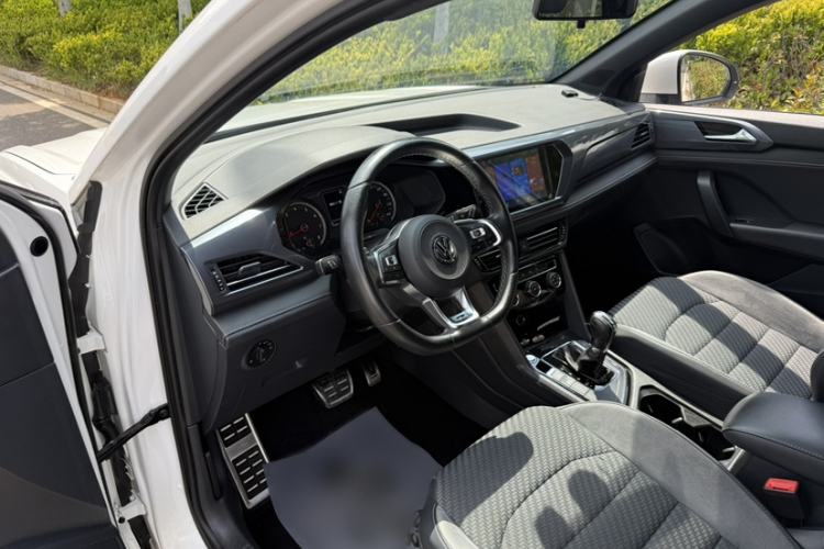 Used Volkswagen Tharu 2019 280TSI Two-Wheel Drive R-Line China VI Standard Interior 2