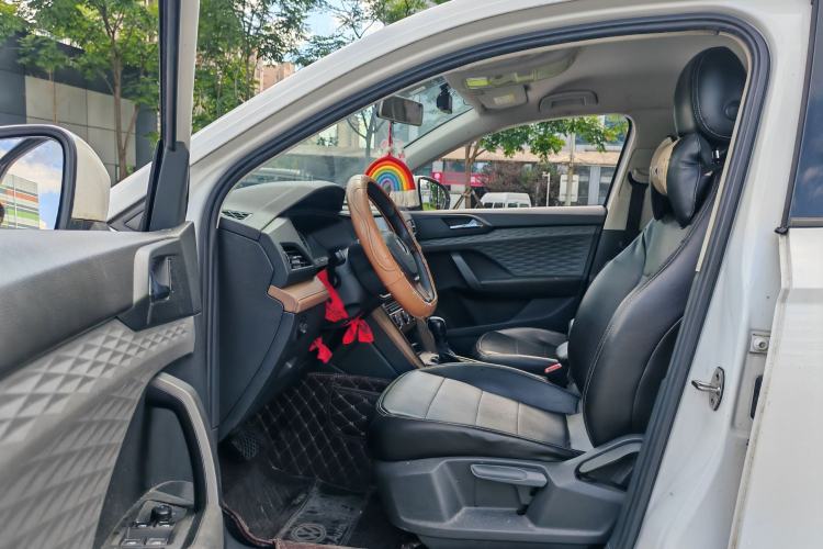 Used Volkswagen Tharu 2019 280TSI Two-Wheel Drive Trend Edition China VI Standard Interior 3