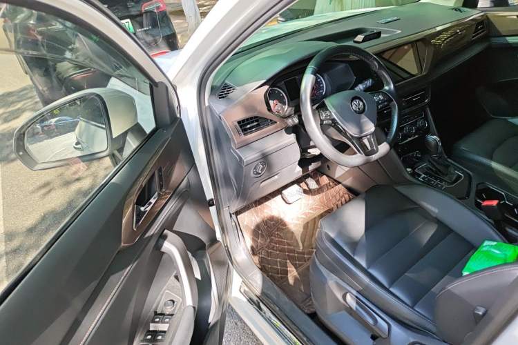 Used Volkswagen Tharu 2019 280TSI Two-Wheel Drive Comfort Edition China VI Standard Interior 3