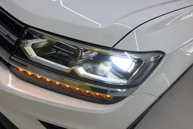 Used Volkswagen Tharu 2019 280TSI Two-Wheel Drive Luxury Version China VI Standard Left Front Headlight