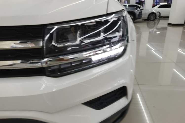 Used Volkswagen Tharu 2019 280TSI Two-Wheel Drive Comfort Edition China VI Standard Left Front Headlight