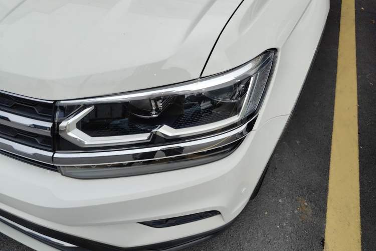 Used Volkswagen Tharu 2019 330TSI Four-Wheel Drive Luxury Edition China VI Standard Left Front Headlight