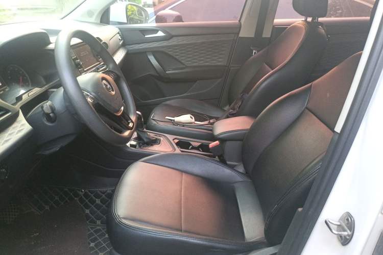 Used Volkswagen Tharu 2019 280TSI Two-Wheel-Drive Trend Edition China V Standard Left Front Seat