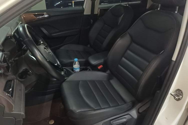 Used Volkswagen Tharu 2019 280TSI Two-Wheel Drive Luxury Version China VI Standard Left Front Seat