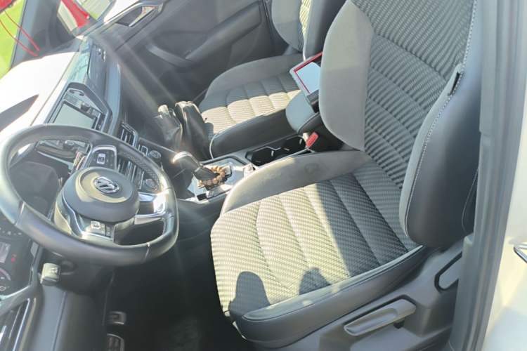 Used Volkswagen Tharu 2019 280TSI Two-Wheel Drive R-Line China V Standard Left Front Seat