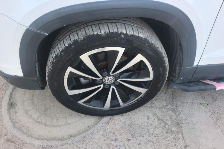 Used Volkswagen Tharu 2019 280TSI Two-Wheel Drive Luxury Edition China V Standard Left Front Wheel Hub