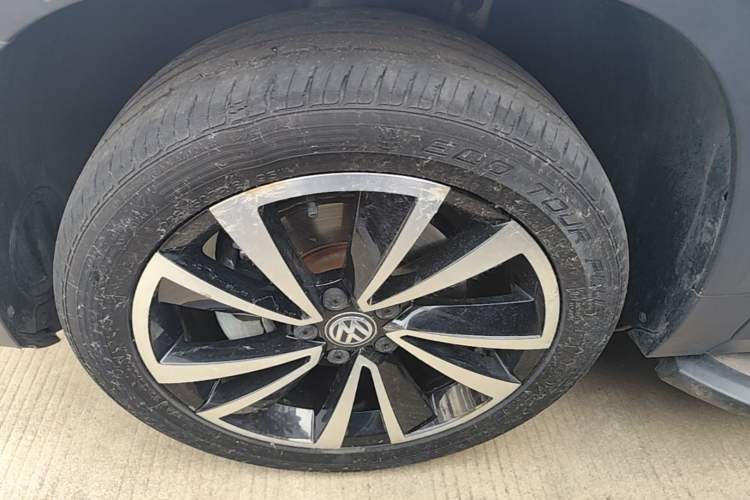 Used Volkswagen Tharu 2019 330TSI Four-Wheel Drive Luxury Edition China VI Standard Left Front Wheel Hub