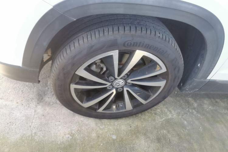 Used Volkswagen Tharu 2019 330TSI Four-Wheel Drive Luxury Edition China VI Standard Left Front Wheel Hub