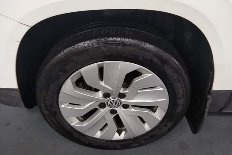 Used Volkswagen Tharu 2019 280TSI Two-Wheel Drive Comfort Edition China VI Standard Left Front Wheel Hub