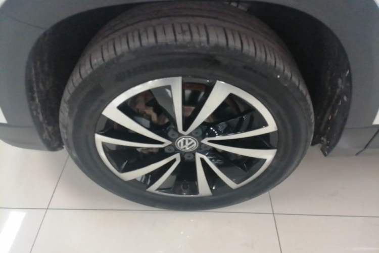 Used Volkswagen Tharu 2019 330TSI Four-Wheel Drive Luxury Edition China VI Standard Left Front Wheel Hub
