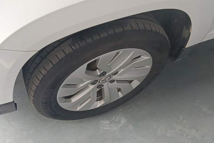 Used Volkswagen Tharu 2019 280TSI Two-Wheel Drive Comfort Edition China VI Standard Left Front Wheel Hub