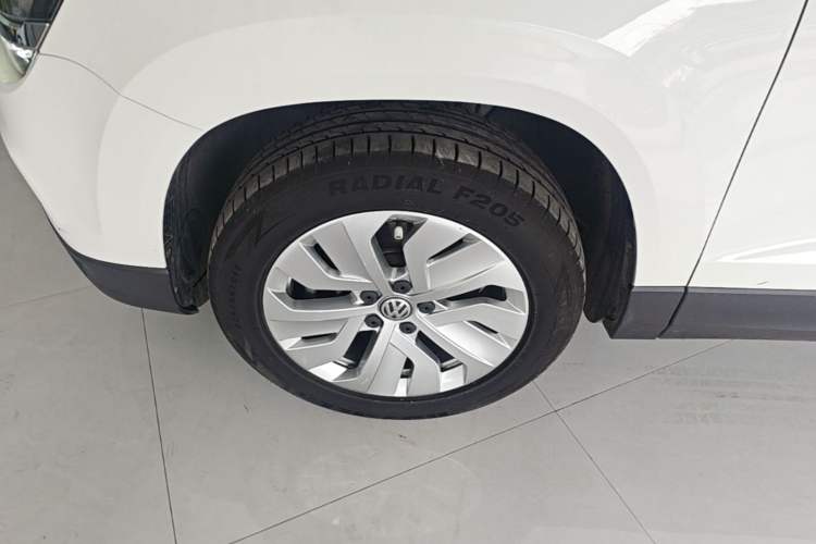 Used Volkswagen Tharu 2019 280TSI Two-Wheel Drive Comfort Edition China VI Standard Left Front Wheel Hub