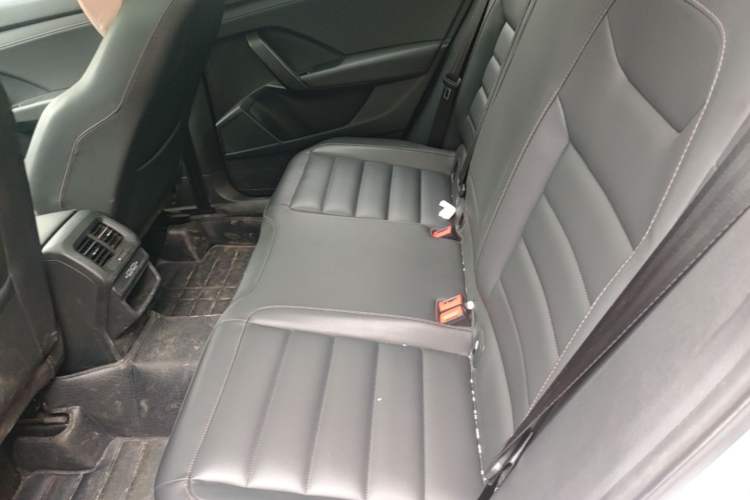 Used Volkswagen Tharu 2019 280TSI Two-Wheel Drive Luxury Version China VI Standard Left Rear Seat