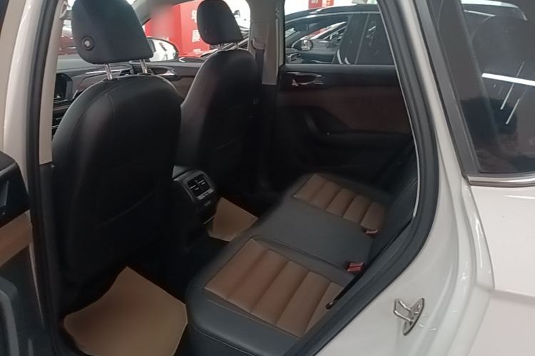 Used Volkswagen Tharu 2019 280TSI Two-Wheel Drive Luxury Edition China V Standard Left Rear Seat
