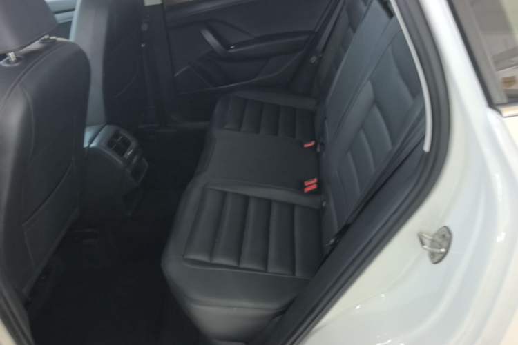 Used Volkswagen Tharu 2019 280TSI Two-Wheel Drive Luxury Version China VI Standard Left Rear Seat