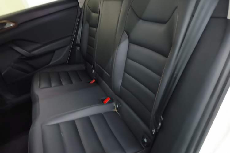 Used Volkswagen Tharu 2019 280TSI Two-Wheel Drive Comfort Edition China VI Standard Left Rear Seat