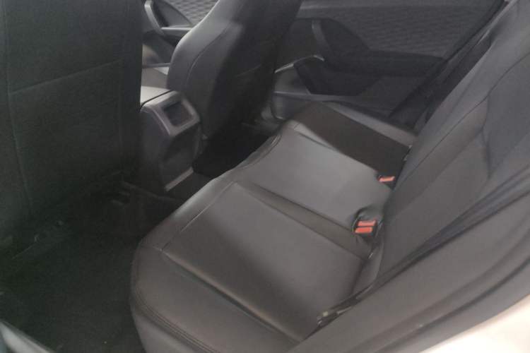 Used Volkswagen Tharu 2019 280TSI Two-Wheel-Drive Trend Edition China V Standard Left Rear Seat