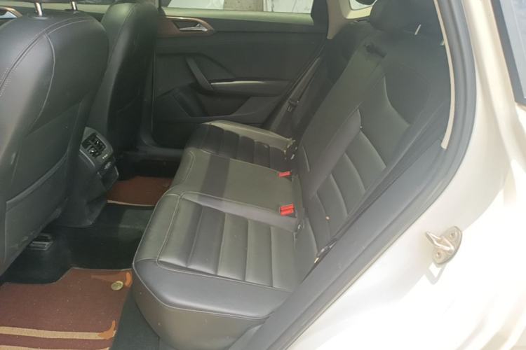 Used Volkswagen Tharu 2019 280TSI Two-Wheel Drive Luxury Version China VI Standard Left Rear Seat