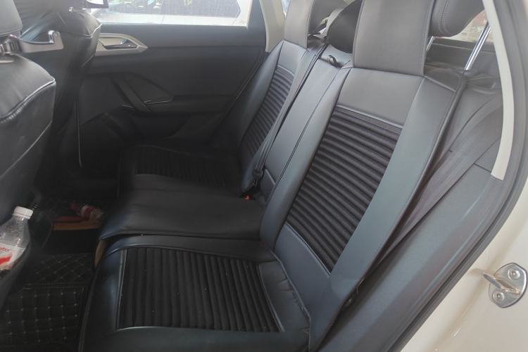 Used Volkswagen Tharu 2019 280TSI Two-Wheel Drive Luxury Edition China V Standard Left Rear Seat