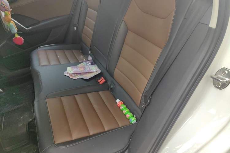 Used Volkswagen Tharu 2019 280TSI Two-Wheel Drive Luxury Version China VI Standard Left Rear Seat