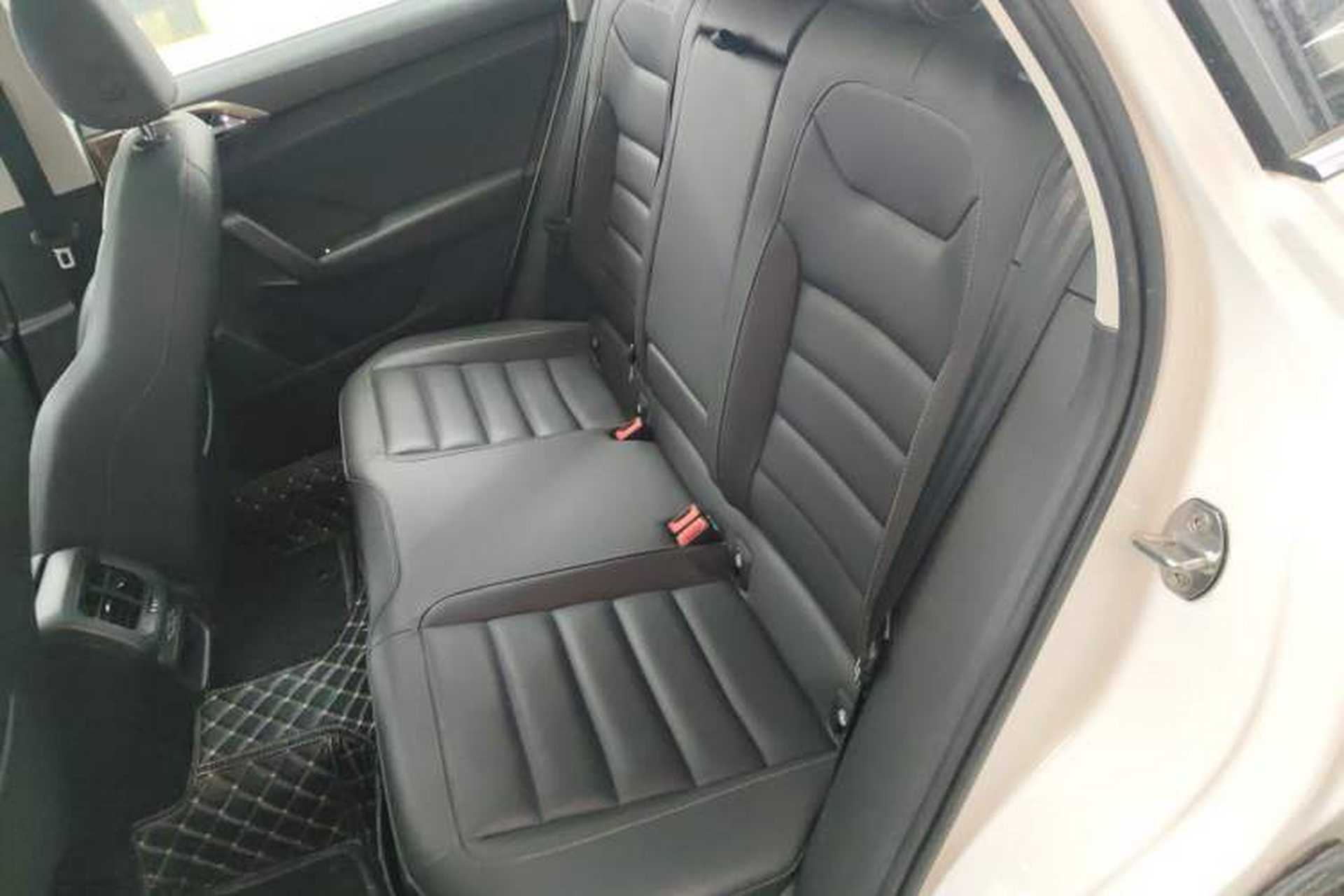Used Volkswagen Tharu 2019 330TSI Four-Wheel Drive Luxury Edition China VI Standard Left Rear Seat