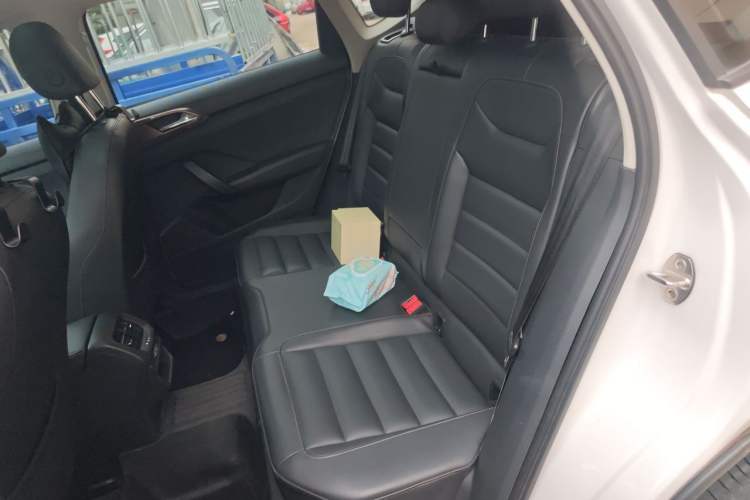 Used Volkswagen Tharu 2019 280TSI Two-Wheel Drive Comfort Edition China V Standard Left Rear Seat