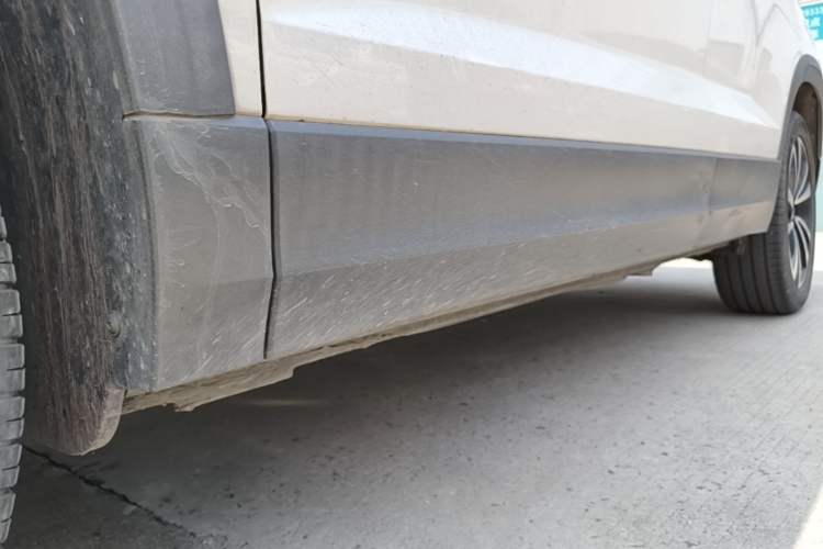 Used Volkswagen Tharu 2019 280TSI Two-Wheel Drive Luxury Version China VI Standard Left Side Sill