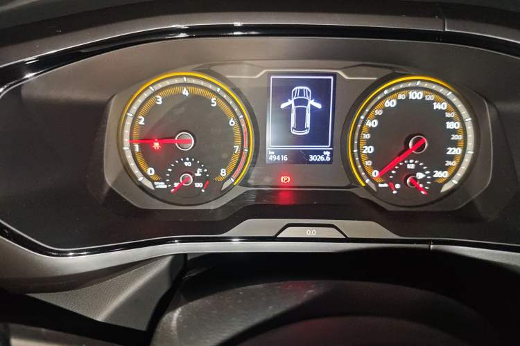 Used Volkswagen Tharu 2019 280TSI Two-Wheel Drive R-Line China V Standard Odometer Close Up