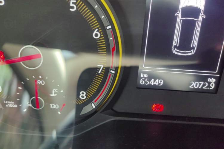 Used Volkswagen Tharu 2019 330TSI Four-Wheel Drive Luxury Edition China VI Standard Odometer Close Up