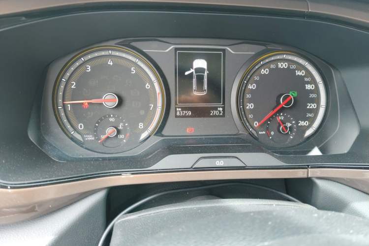 Used Volkswagen Tharu 2019 330TSI Four-Wheel Drive Luxury Edition China VI Standard Odometer Close Up