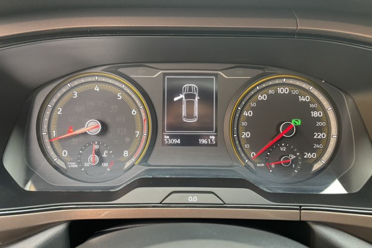 Used Volkswagen Tharu 2019 330TSI Four-Wheel Drive Luxury Edition China VI Standard Odometer Close Up