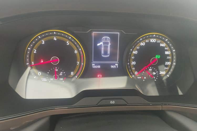Used Volkswagen Tharu 2019 280TSI Two-Wheel Drive Luxury Version China VI Standard Odometer Close Up