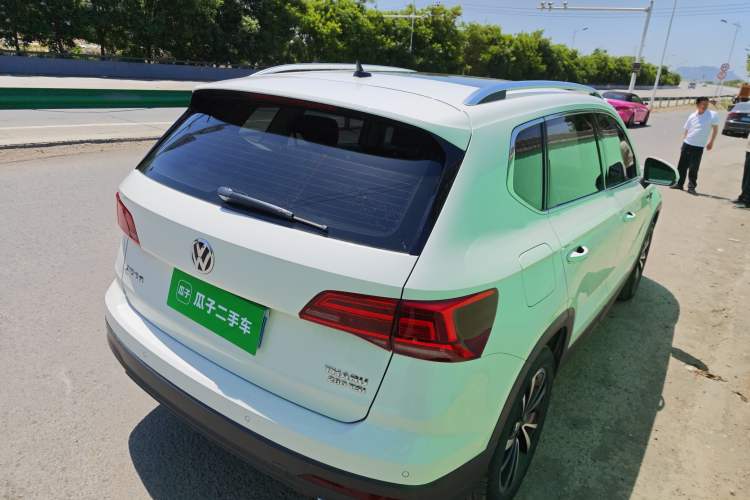 Used Volkswagen Tharu 2019 280TSI Two-Wheel Drive Luxury Edition China V Standard Rear Right 45 Deg