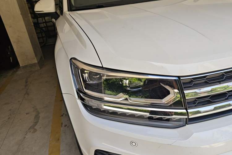 Used Volkswagen Tharu 2019 280TSI Two-Wheel Drive Luxury Version China VI Standard Right Front Headlight