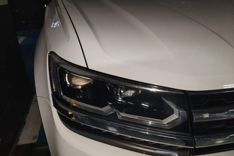 Used Volkswagen Tharu 2019 280TSI Two-Wheel Drive Luxury Version China VI Standard Right Front Headlight