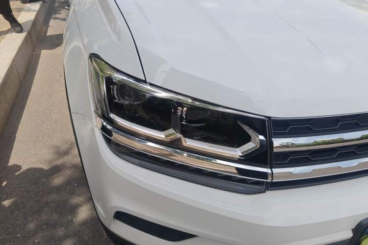 Used Volkswagen Tharu 2019 280TSI Two-Wheel Drive Luxury Version China VI Standard Right Front Headlight