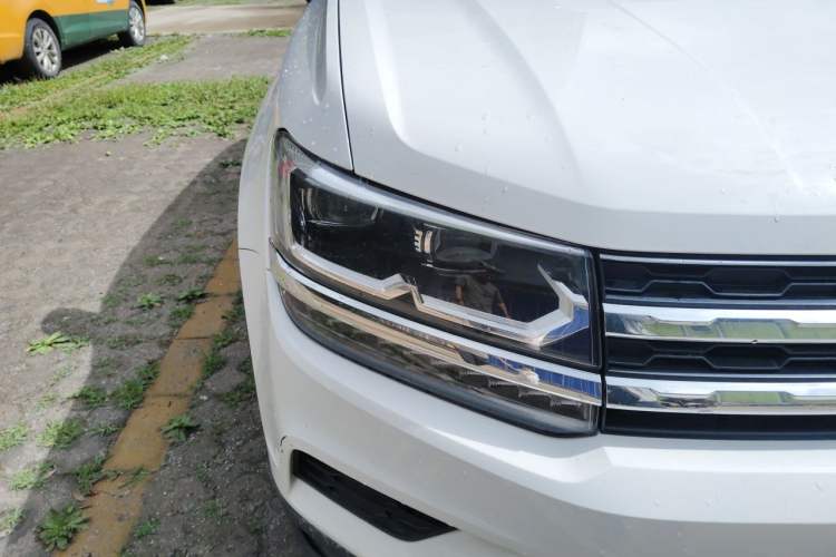 Used Volkswagen Tharu 2019 330TSI Four-Wheel Drive Luxury Edition China VI Standard Right Front Headlight