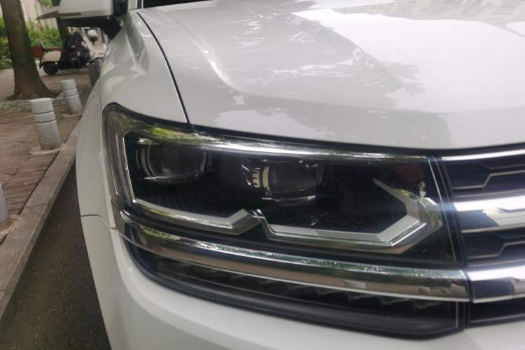 Used Volkswagen Tharu 2019 280TSI Two-Wheel Drive Flagship Edition China V Standard Right Front Headlight