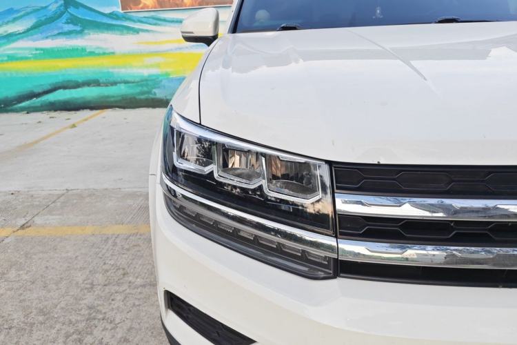 Used Volkswagen Tharu 2019 280TSI Two-Wheel Drive Comfort Edition China VI Standard Right Front Headlight