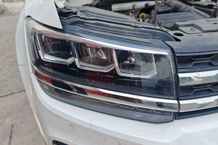 Used Volkswagen Tharu 2019 280TSI Two-Wheel Drive Comfort Edition China VI Standard Right Front Headlight