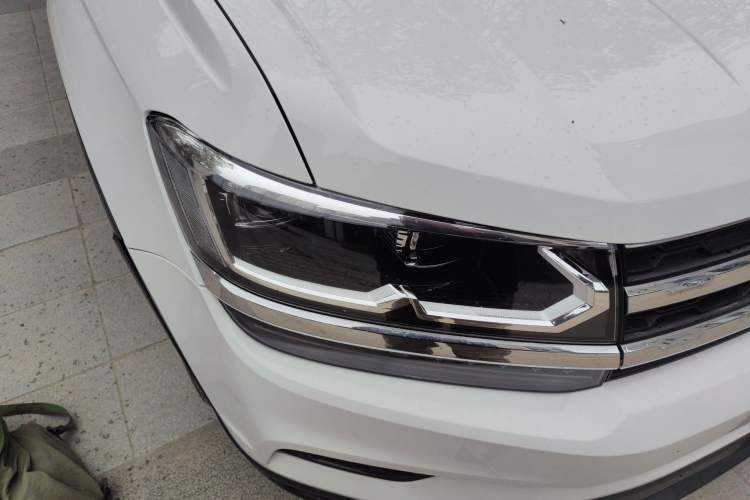 Used Volkswagen Tharu 2019 280TSI Two-Wheel Drive Luxury Version China VI Standard Right Front Headlight