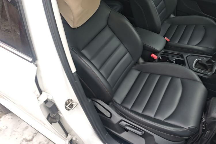 Used Volkswagen Tharu 2019 280TSI Two-Wheel Drive Luxury Version China VI Standard Right Front Seat