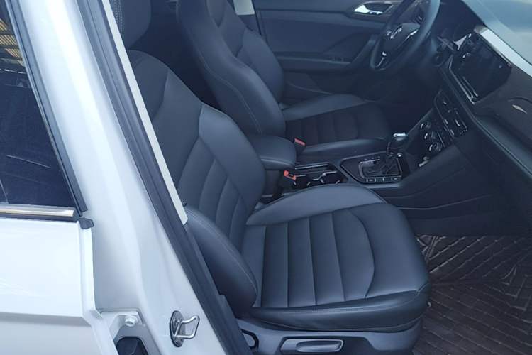 Used Volkswagen Tharu 2019 330TSI Four-Wheel Drive Luxury Edition China VI Standard Right Front Seat