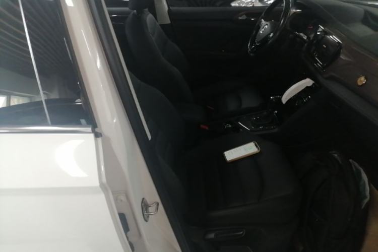 Used Volkswagen Tharu 2019 330TSI Four-Wheel Drive Luxury Edition China VI Standard Right Front Seat