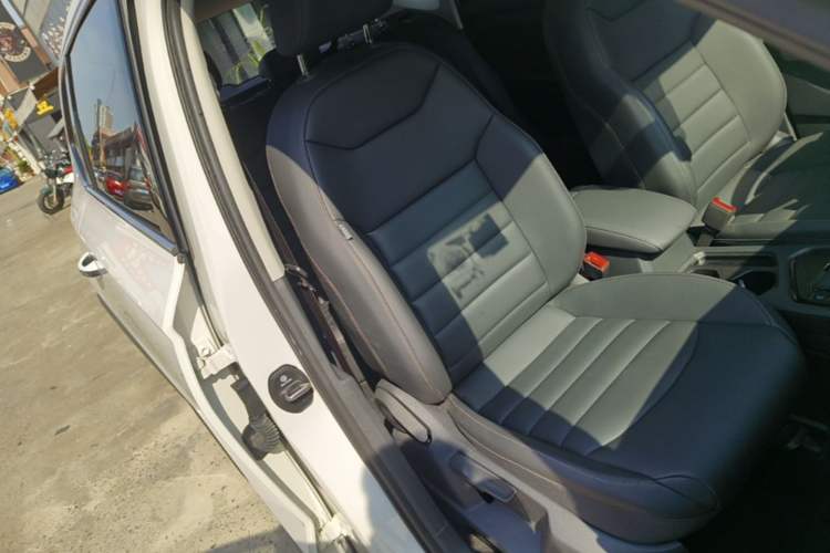 Used Volkswagen Tharu 2019 280TSI Two-Wheel Drive Luxury Version China VI Standard Right Front Seat