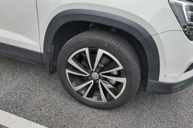 Used Volkswagen Tharu 2019 280TSI Two-Wheel Drive Luxury Version China VI Standard Right Front Wheel Hub