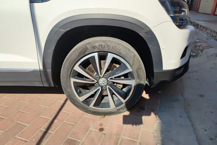 Used Volkswagen Tharu 2019 330TSI Four-Wheel Drive Luxury Edition China VI Standard Right Front Wheel Hub