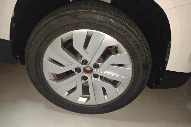 Used Volkswagen Tharu 2019 280TSI Two-Wheel Drive Comfort Edition China V Standard Right Front Wheel Hub