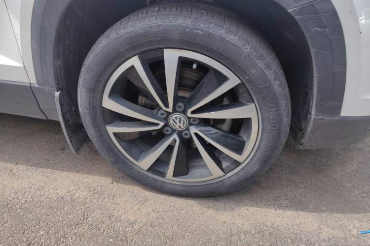 Used Volkswagen Tharu 2019 280TSI Two-Wheel Drive Luxury Version China VI Standard Right Front Wheel Hub